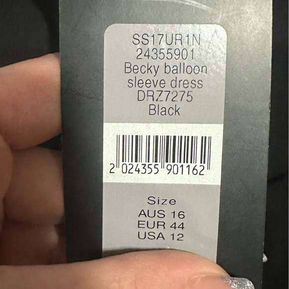 Evernew - Balloon Sleeve Dress with hi-low Skirt - Picture 5 of 7